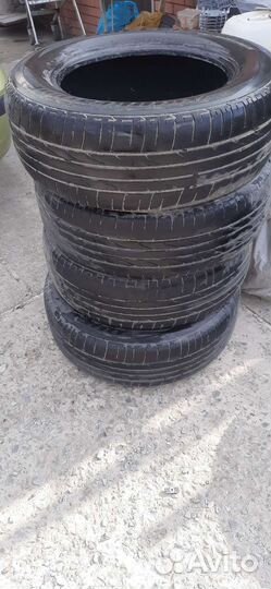 Bridgestone Dueler H/P Sport 215/65 R16