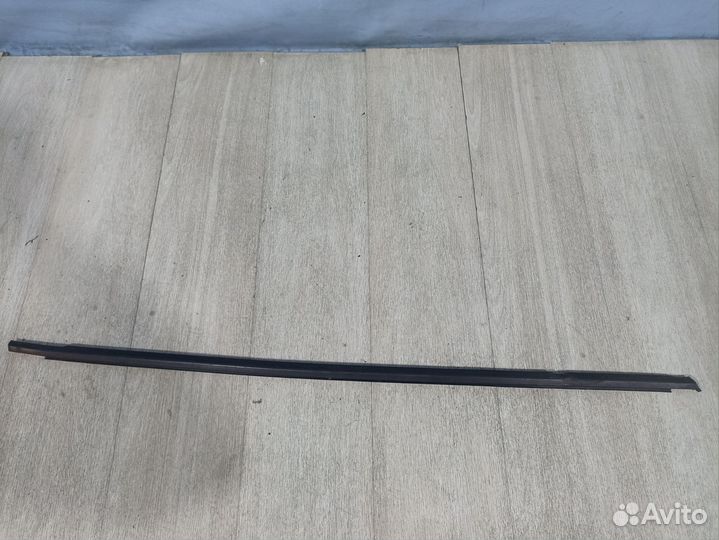 Бархотка двери передняя правая Octavia A7