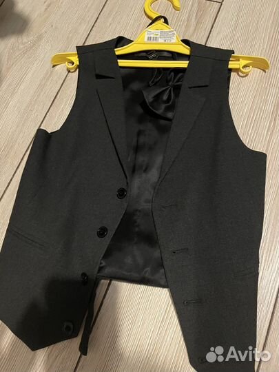 Школьный костюм