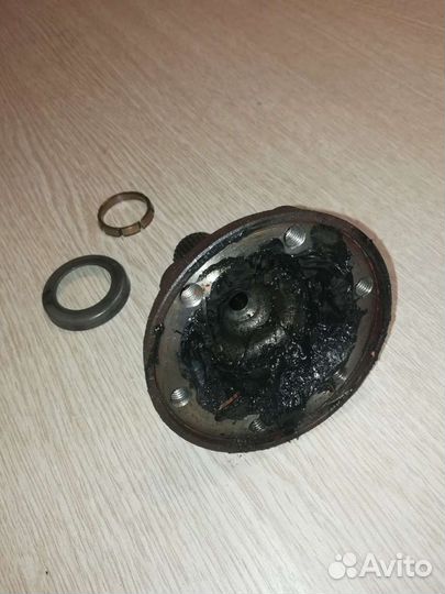 Фланец (флянец) МКПП Polo Rapid Fabia Поло Рапид