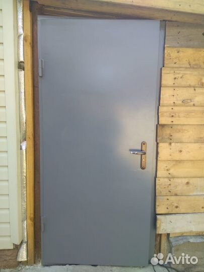 Дверь металлическая усиленная новая