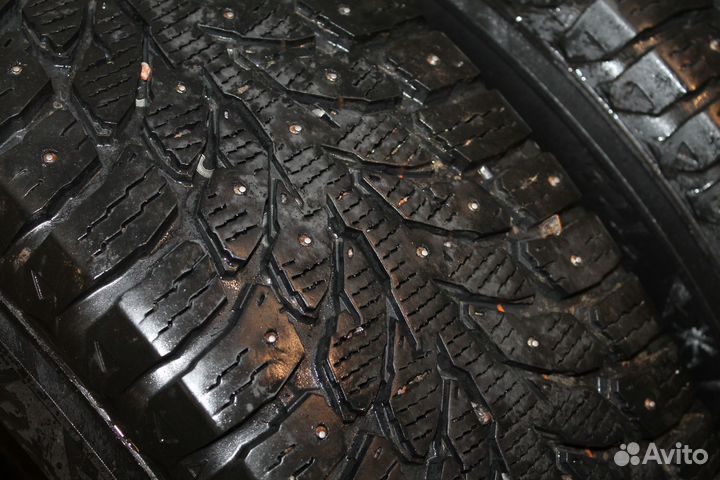 Зимние колеса для Tiguan R16 215 65 kumho WS32