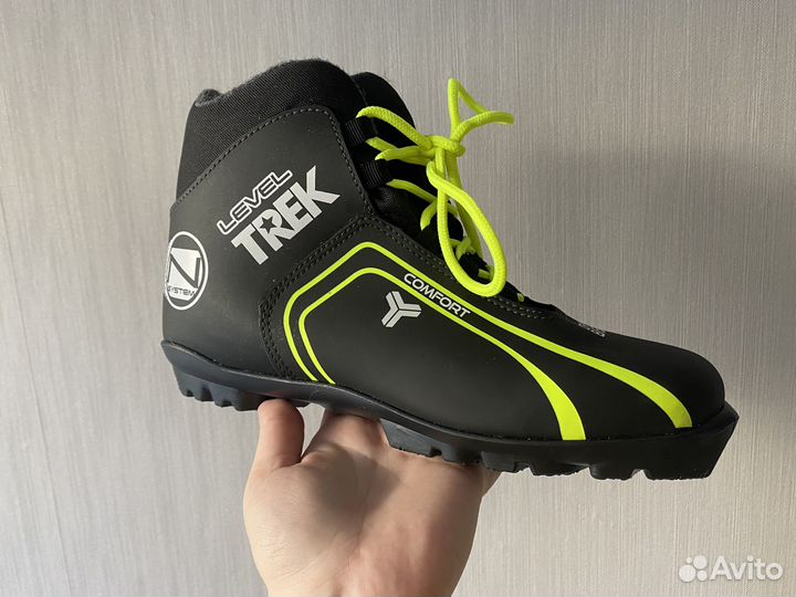 Беговые лыжи