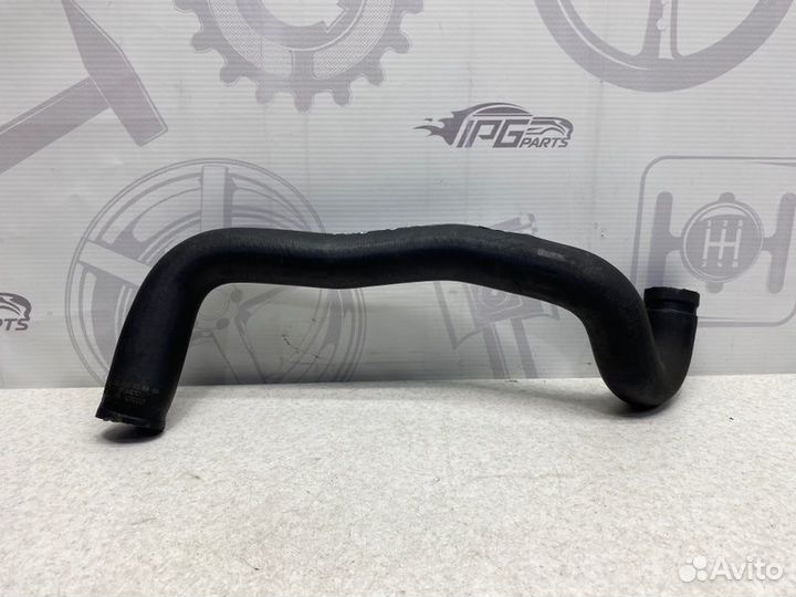 Патрубок радиатора верхний Mercedes-Benz Ml W163