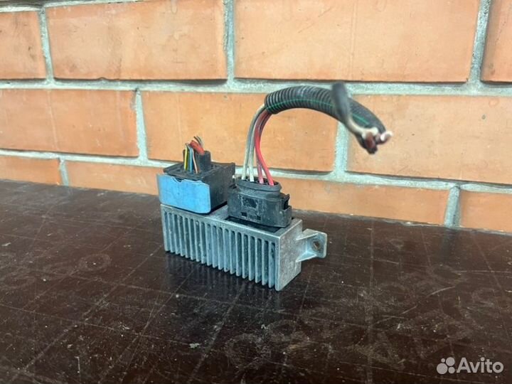 Реле свечей накала Nissan Juke 1