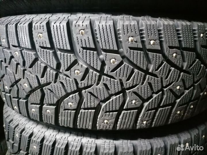 Bridgestone Blizzak Spike-02 185/60 R15 84T