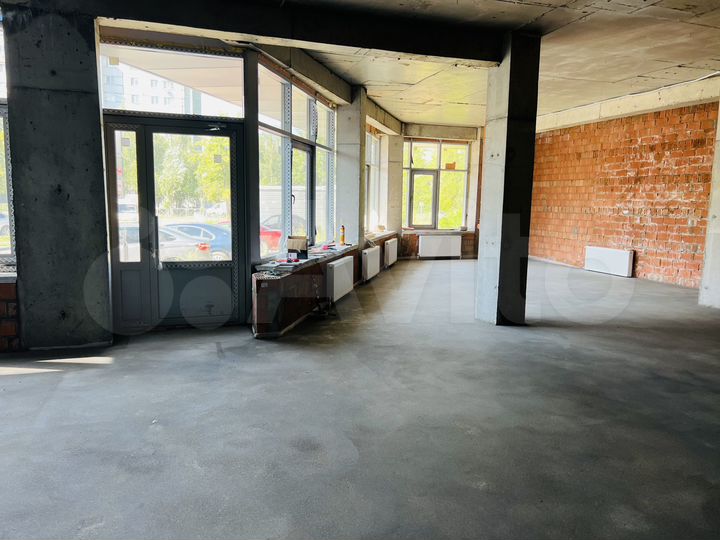 Сдам помещение на 1 эт с отд вх