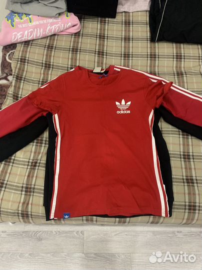 Все вещи оригинальные, ни разу не ношенные