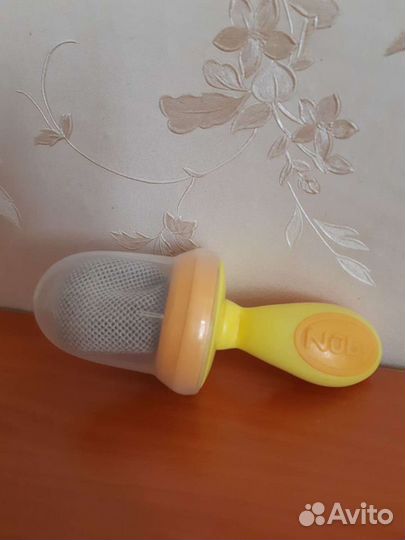 За все Нагрудник, поильник, непроливайка,ниблер