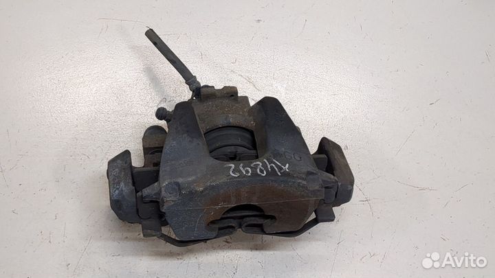 Суппорт Jaguar XE 2015, 2019