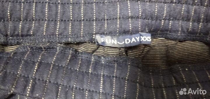 Брючный костюм для школы р.40