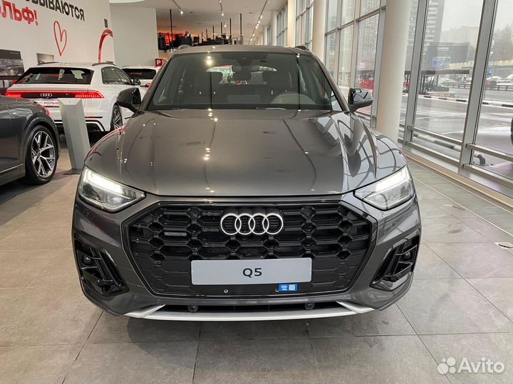 Audi Q5L 2.0 AMT, 2024