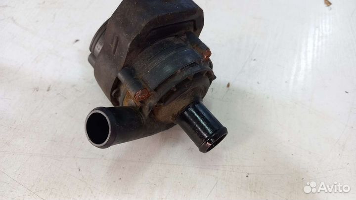 Дополнительный насос Mercedes W251 R350