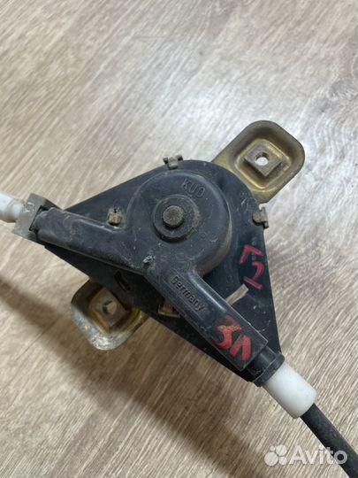 Стеклоподъемник задний левый VW Golf 2 Jetta 2