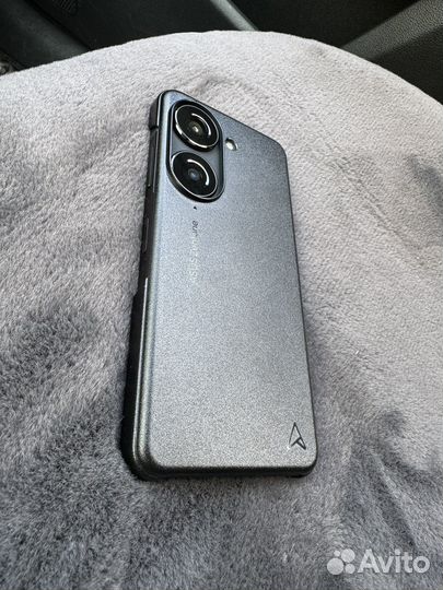 ASUS Zenfone 10, 8/256 ГБ