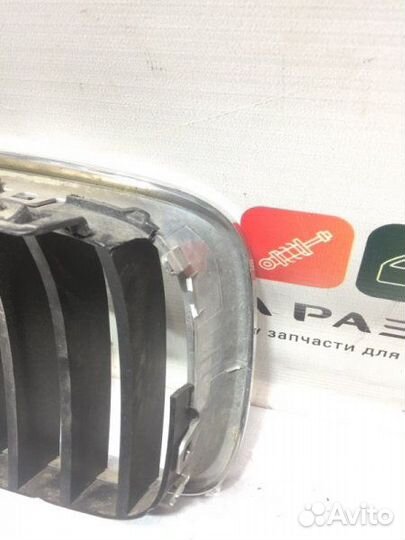 Решетка радиатора левая Bmw 3 F30