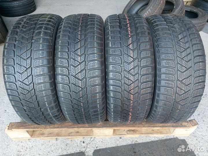 Pirelli Winter Sottozero 3 215/60 R16 99H