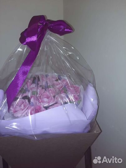 Большой букет роз из зефира со скидкой 50