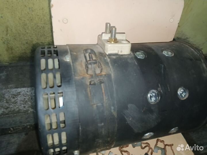 Электродвигатель для болгарского погрузчика