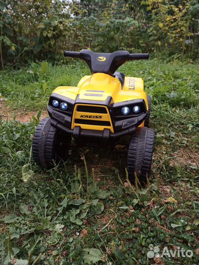 Детский квадроцикл на аккумуляторе