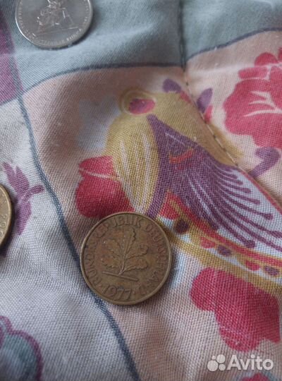 Продаю монеты