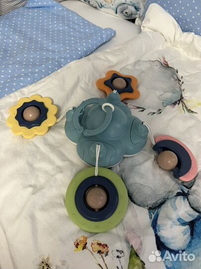 Мобиль на кроватку с проектором жираф