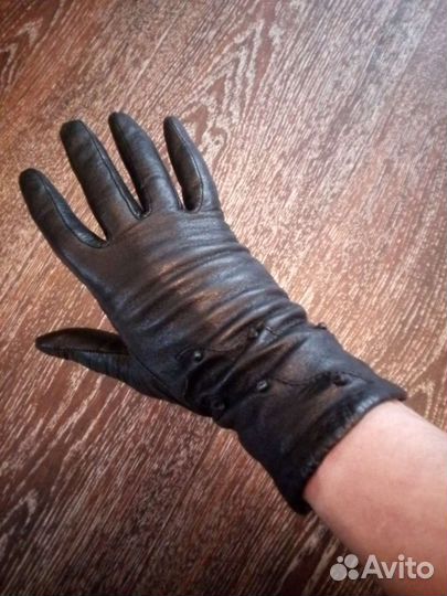 Перчатки женские кожаные
