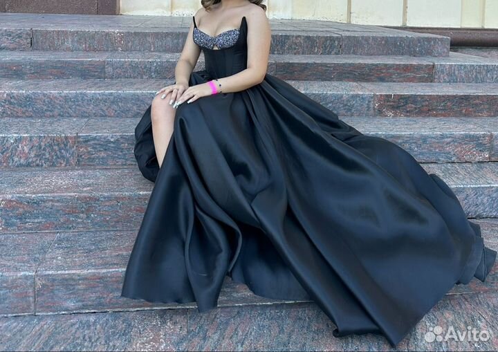 Вечернее платье в пол 42-46, с корсетом