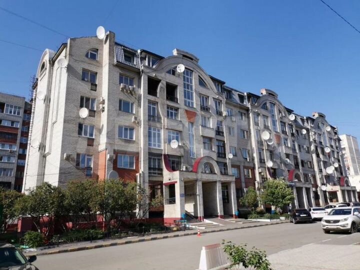 3-к. квартира, 126 м², 6/6 эт.