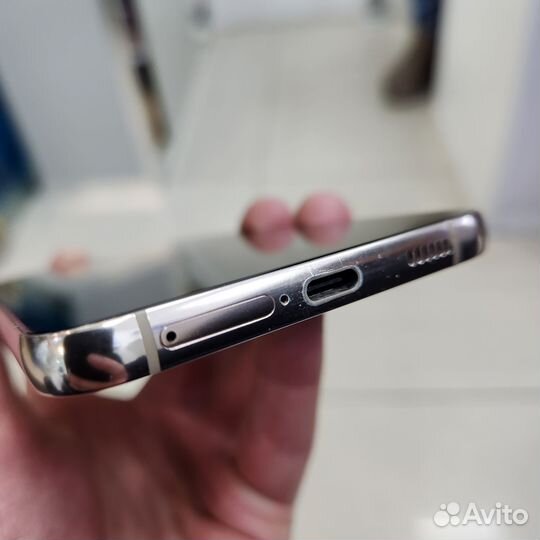 Samsung Galaxy S22+, 8/256 ГБ