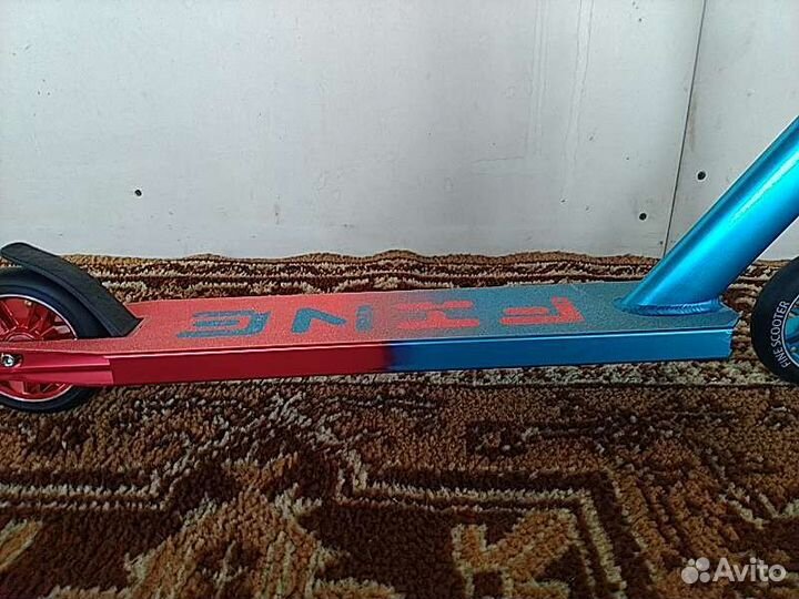 Самокат трюковой новый, бесплатная доставка