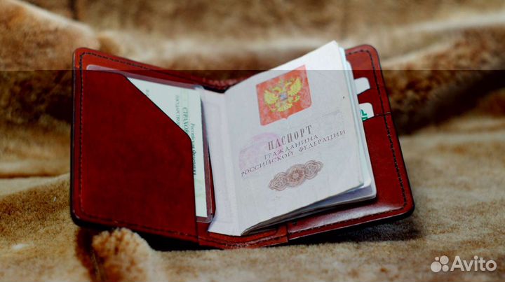 Обложка на паспорт. Кожа