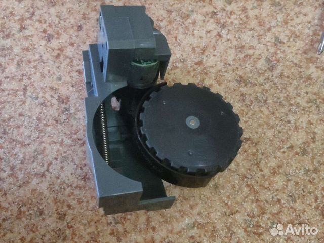 Правый или левый блок с резиной, в сборе