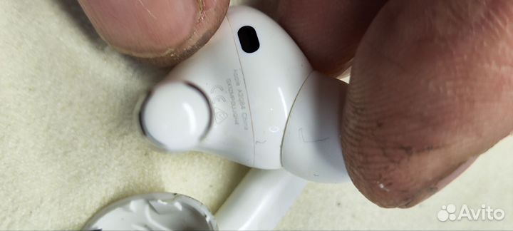 Левый наушник AirPods Pro 2084