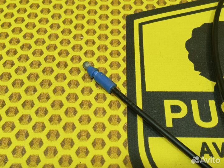 Трос лючка топливного бака Mitsubishi Eclipse