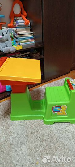 Детский стол и стул