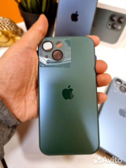 Чехол с MagSafe и защитной камеры для iPhone 13