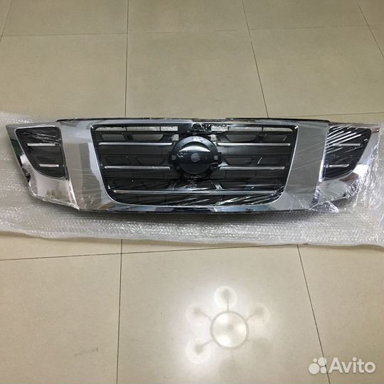 Nissan Patrol Y62 Решетка радиатора N6WK2