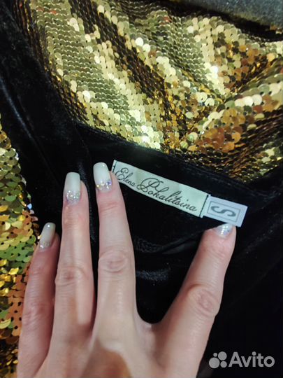 Вечернее платье с пайетками