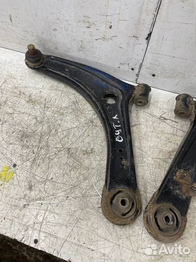 Рычаг передний Mitsubishi Outlander 3