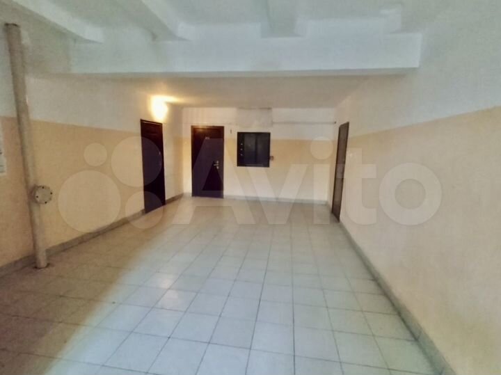 2-к. квартира, 80 м², 1/10 эт.