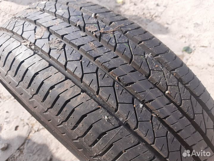 Dunlop SP Sport 270 215/60 R17 96H