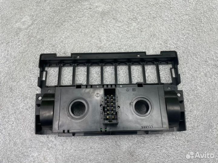 Блок климата Mercedes-Benz W124 M102.985 2.3I 1987