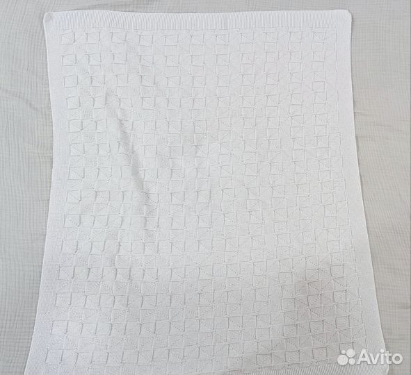 Плед вязаный для малыша новый