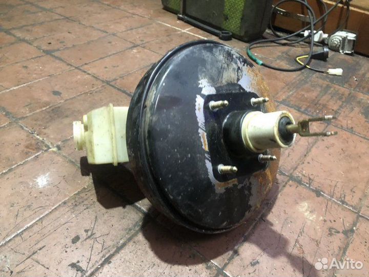 Вакуумный усилитель тормозов Renault Clio 2