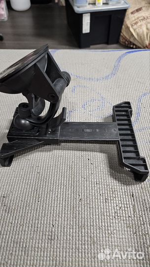 Держатель для планшета в машину