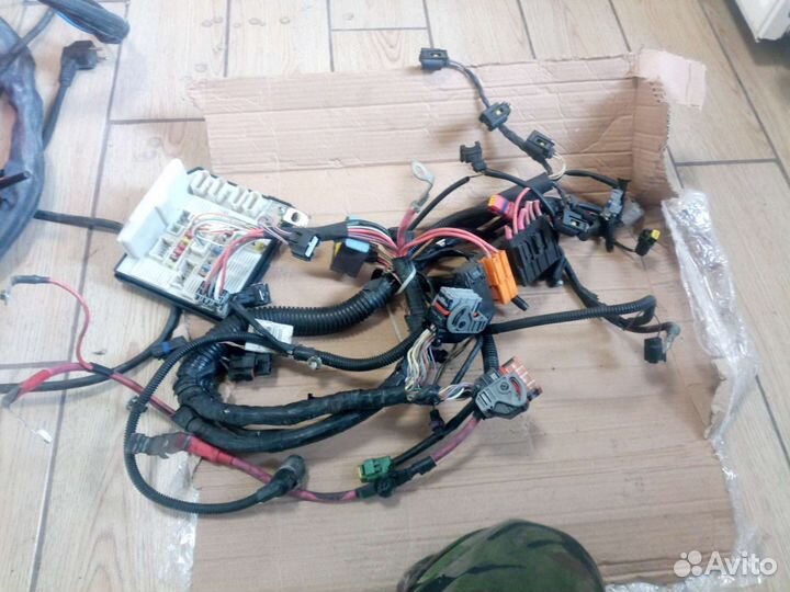 Проводка двигателя (коса) Megane 2 2002-2009