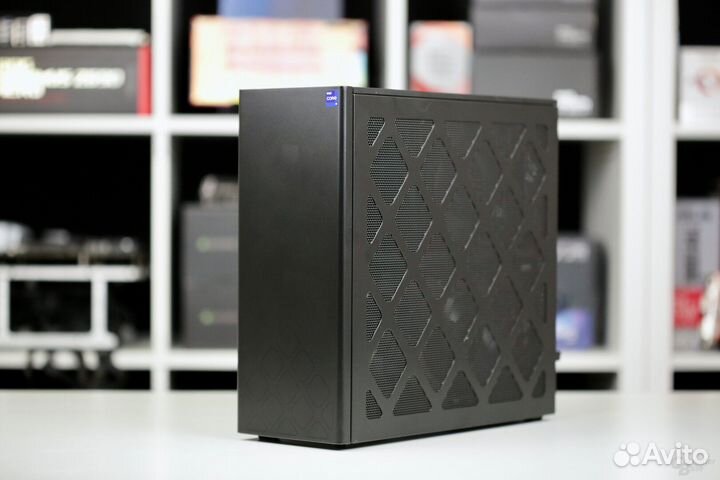 Мини-пк Intel NUC 13 Extreme NUC13RNGi9