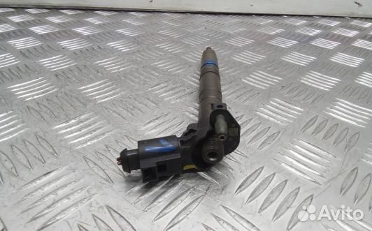 Форсунка дизельная volkswagen passat B6 (ZNT09AL01