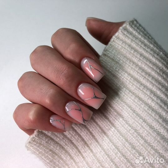 Мастер маникюра педикюра